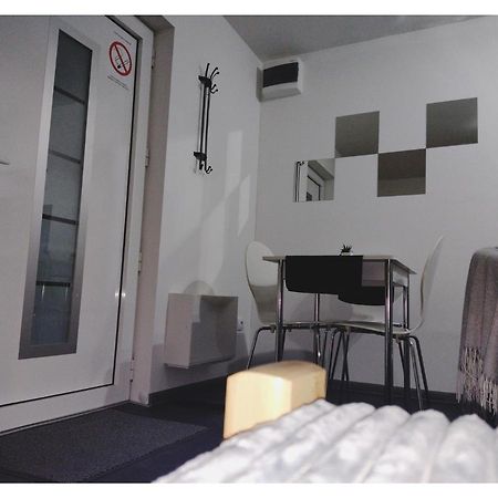 Apartmani Domo Sd Smederevo Buitenkant foto