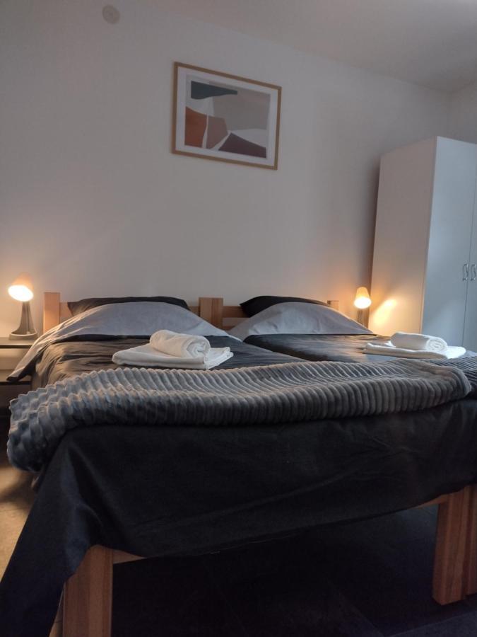 Apartmani Domo Sd Smederevo Buitenkant foto